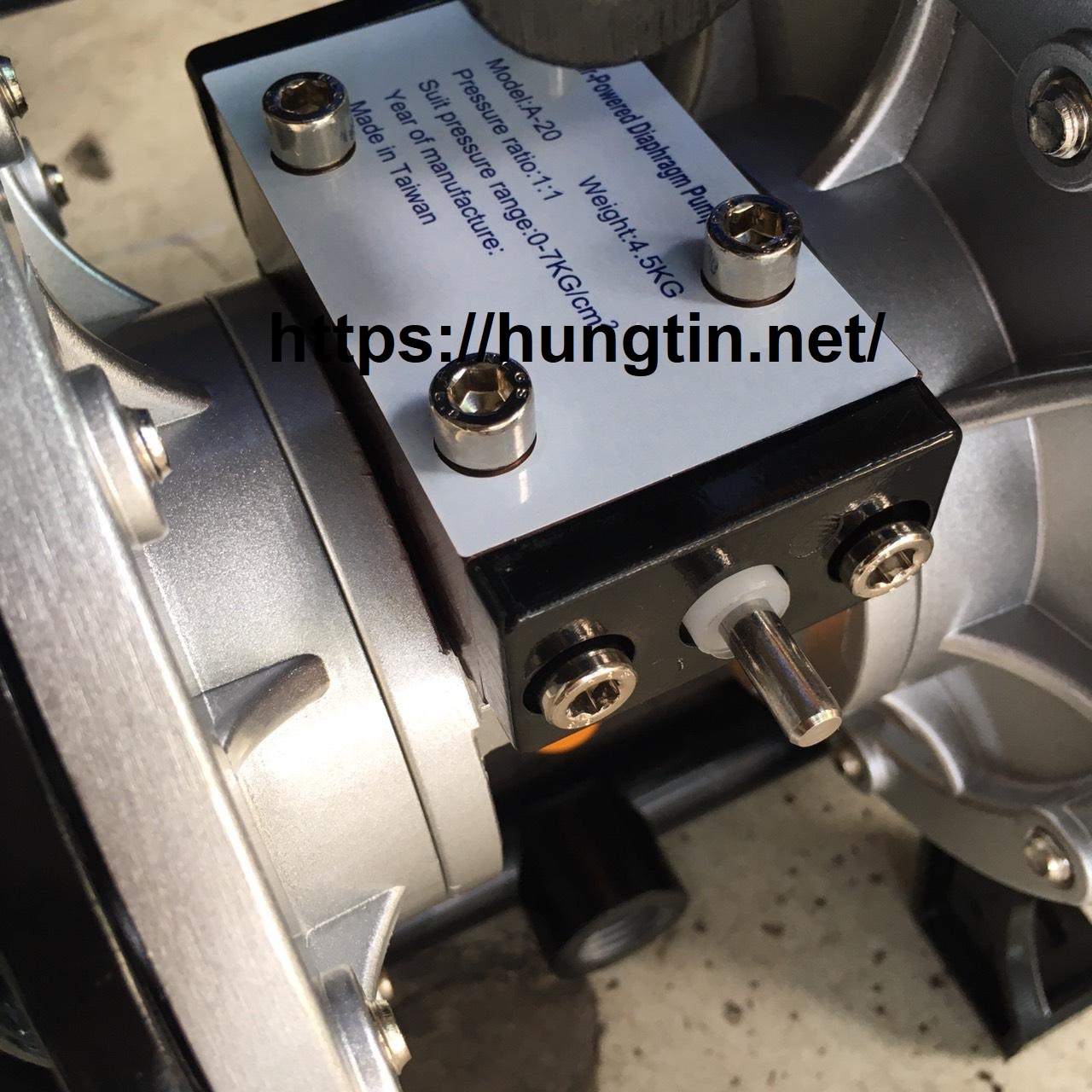 Máy bơm sơn màng Đài Loan A-20 giá tốt